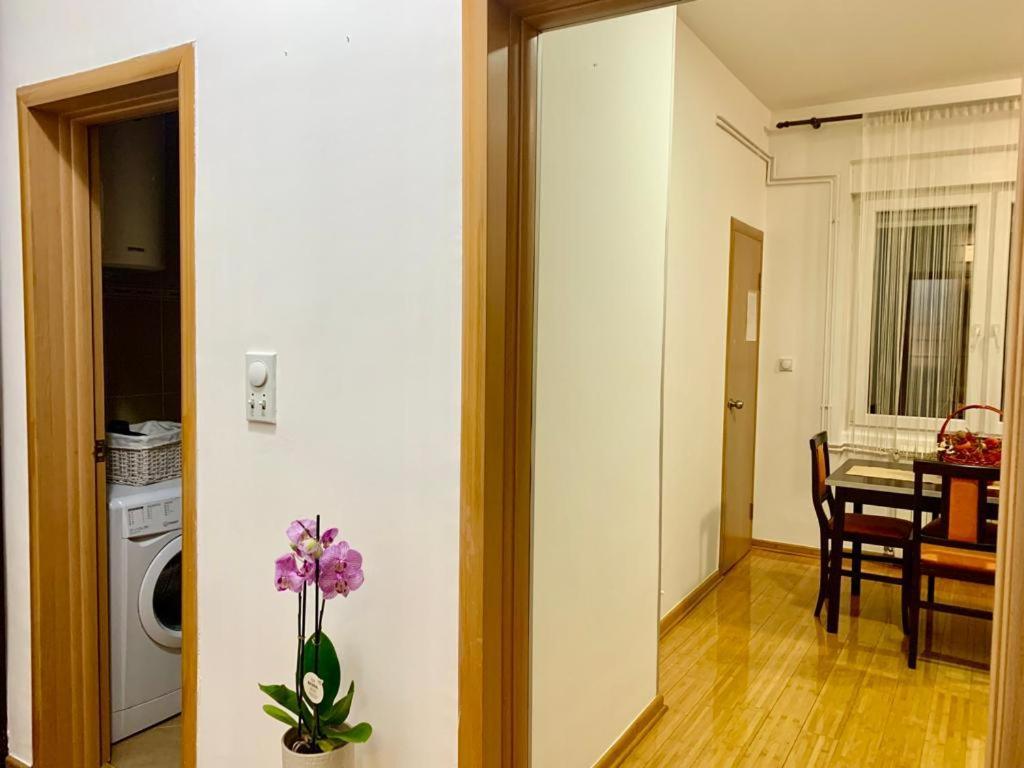 City Center Crown Apartment Belgrade Extérieur photo