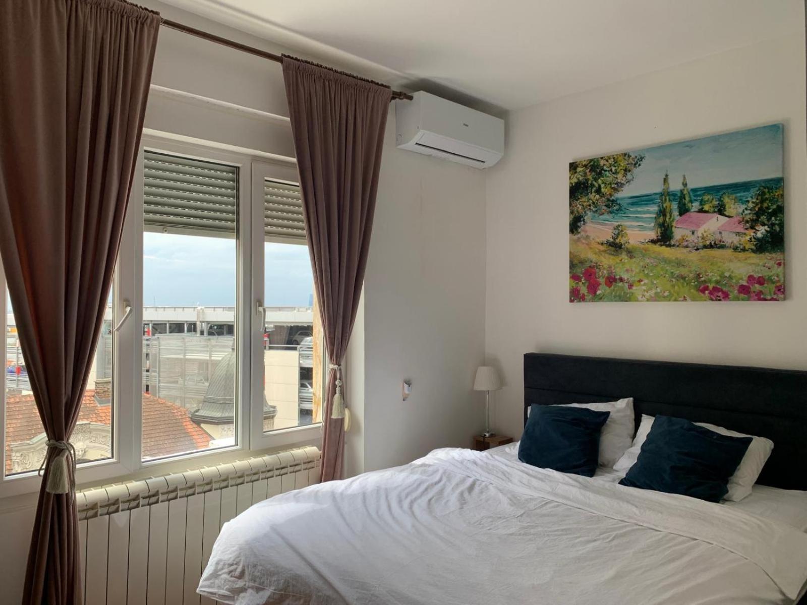 City Center Crown Apartment Belgrade Extérieur photo